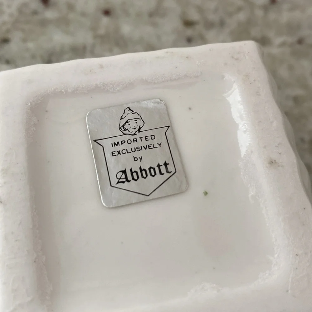 Vintage Abbott Japan floral ceramic trinket box